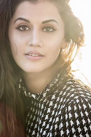 Taapsee Pannu phone number